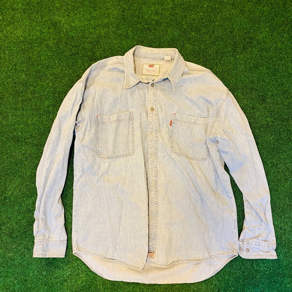 Levis Shirt